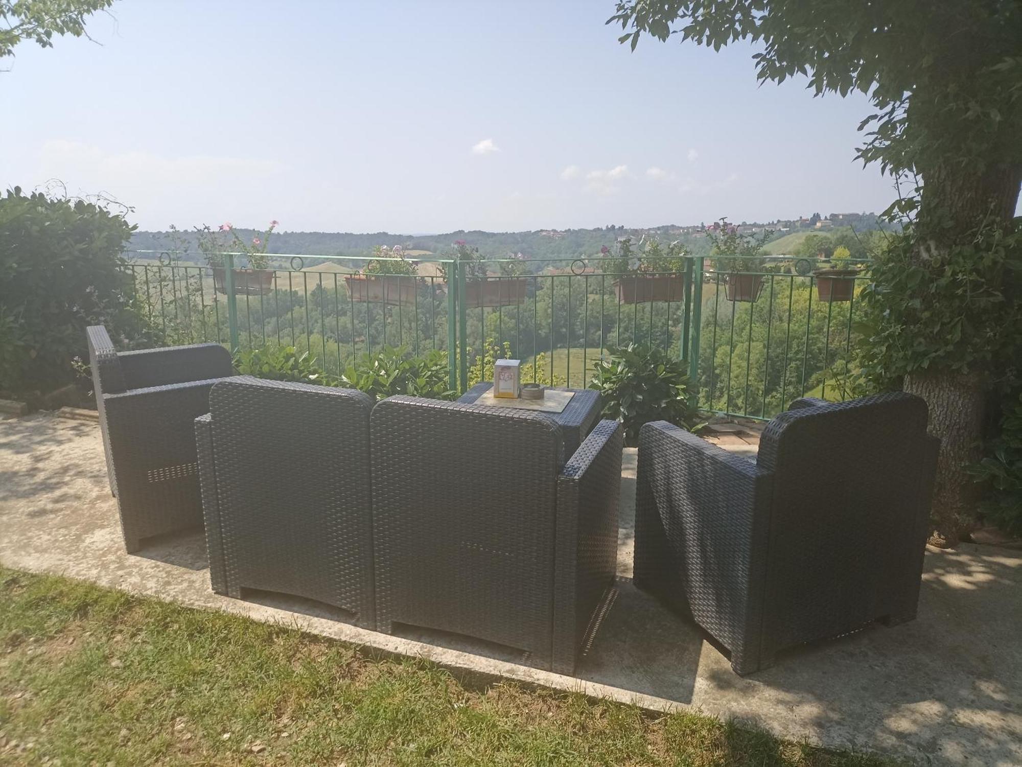La Terrazza Apartman Asti Kültér fotó