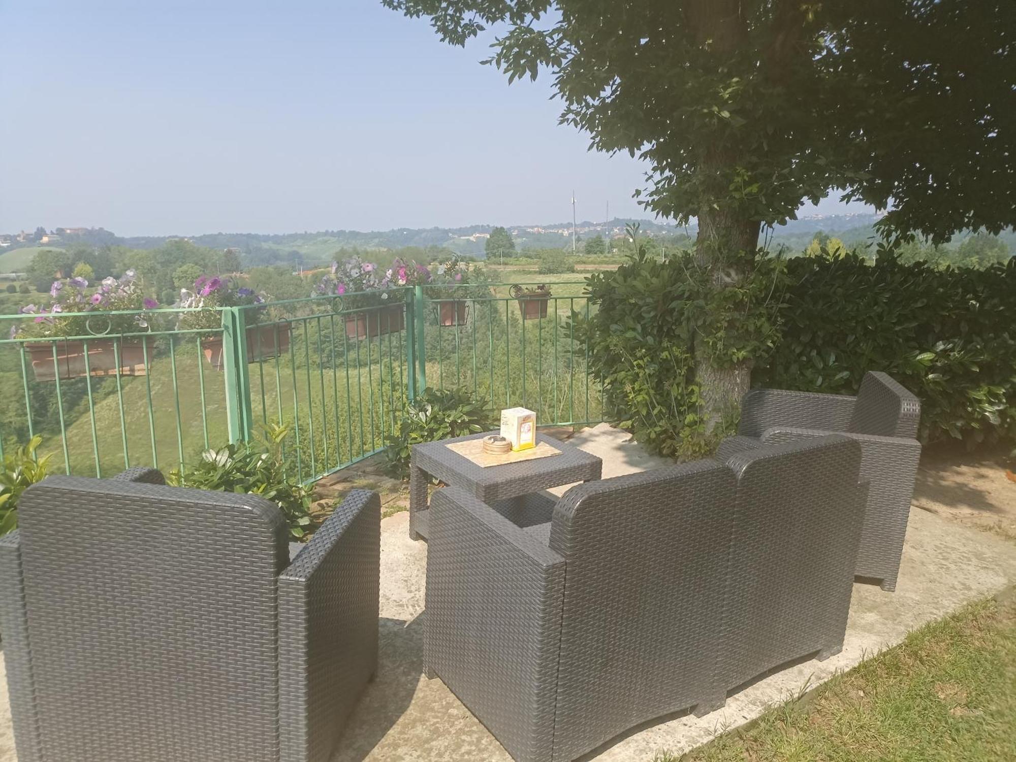 La Terrazza Apartman Asti Kültér fotó