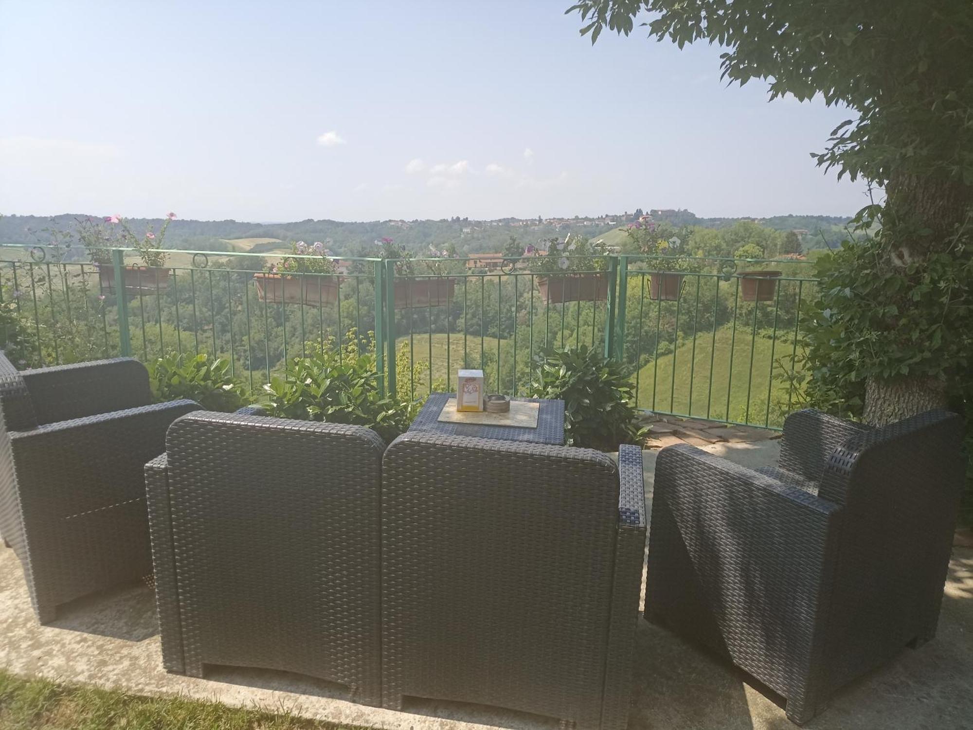 La Terrazza Apartman Asti Kültér fotó